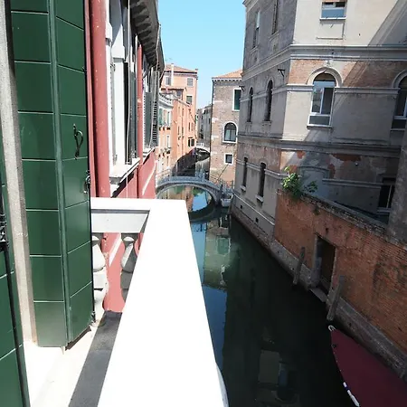 Lejlighed Sunny Canal View Venedig